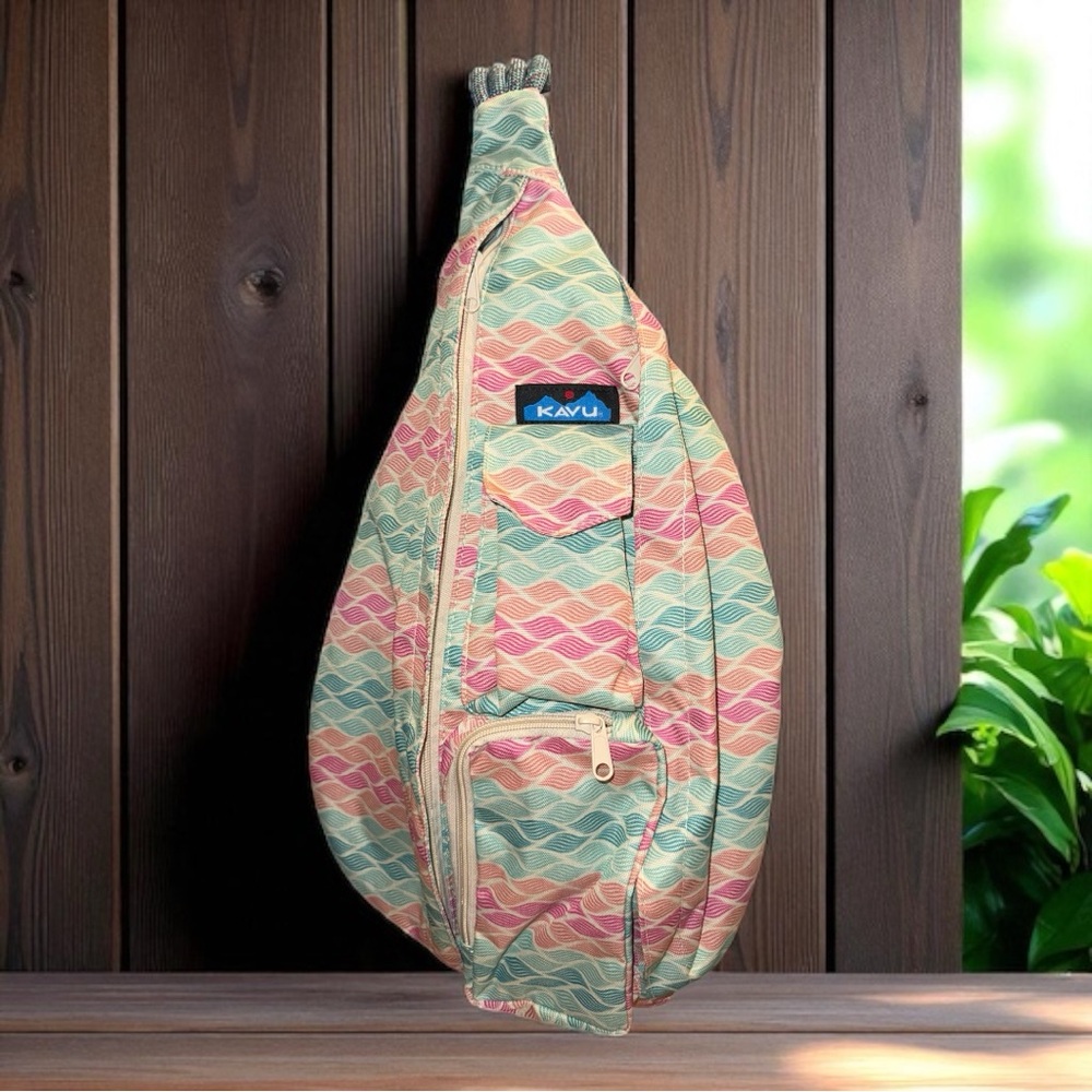 Kavu Multicolor Wave Pattern Bag